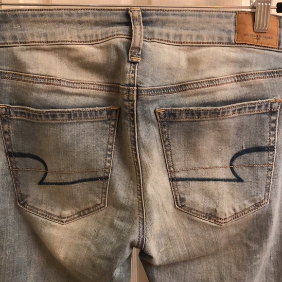 American Eagle Size 4 Regular Jegging - Distressed Light Wash - Super Stretch - Picture 5 of 8